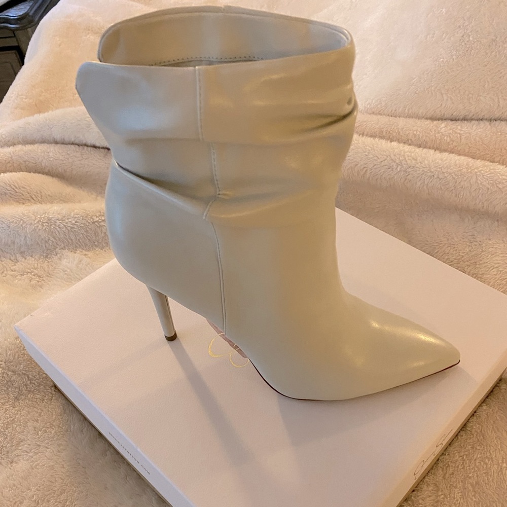 NEW!!! White Booties (10)